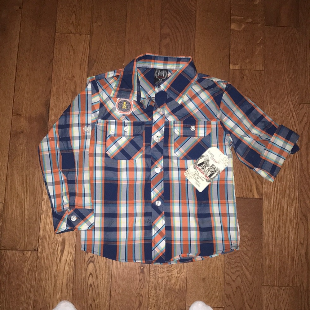 Boys size 5/6 button down shirt long sleeve